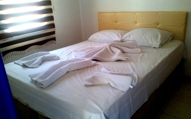 Jungle Apart Hotel