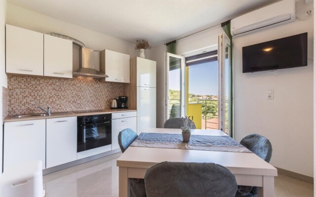 Nice Apartment in Pomer With 2 Bedrooms