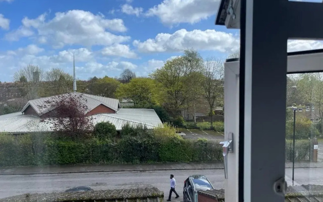 Homestays - Modern House Near Coventry City Centre