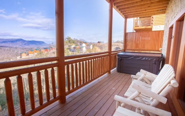 .lookout Lodge 6 Bedroom Cabin