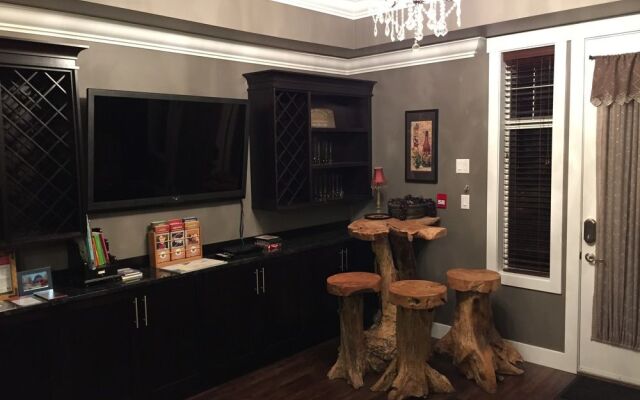 Brookside Inn Boutique Hotel