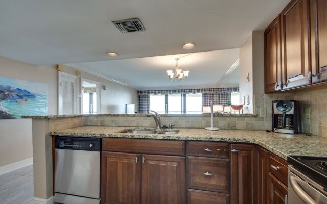 Elite Paradise 2 Bedroom Condo by RedAwning