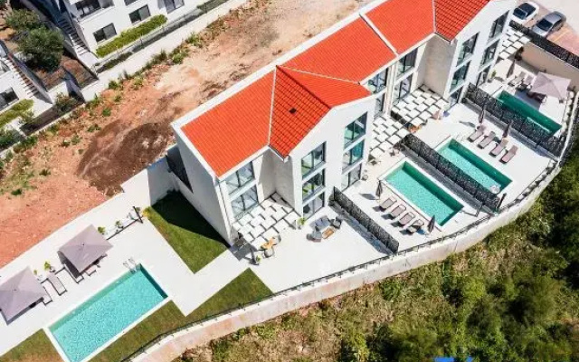 Orange Tree Pool Villas - Sea View and Private Pool