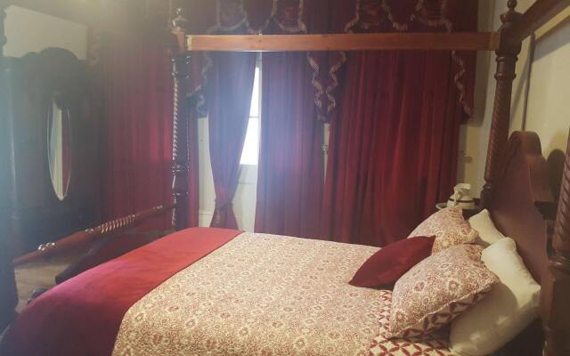 Wisemans Inn Hotel