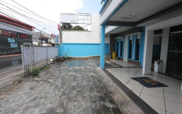 OYO 92470 Hotel Sahabat 2