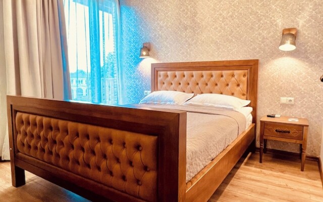 ул. Бахтриони, 2