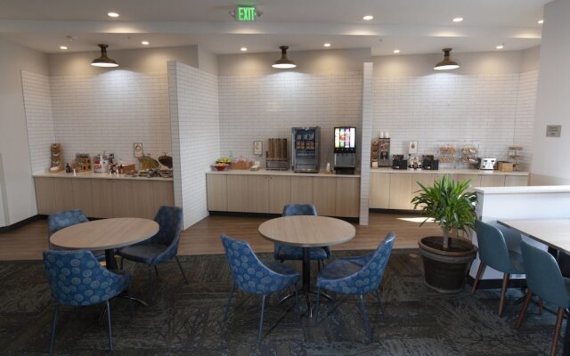 Quality Inn Valley Suites