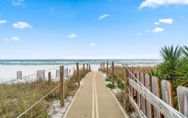 Grand Caribbean East 417