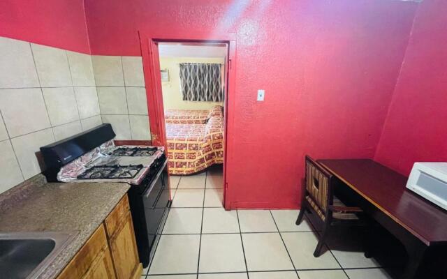 Royal Palms Motel & RV Park