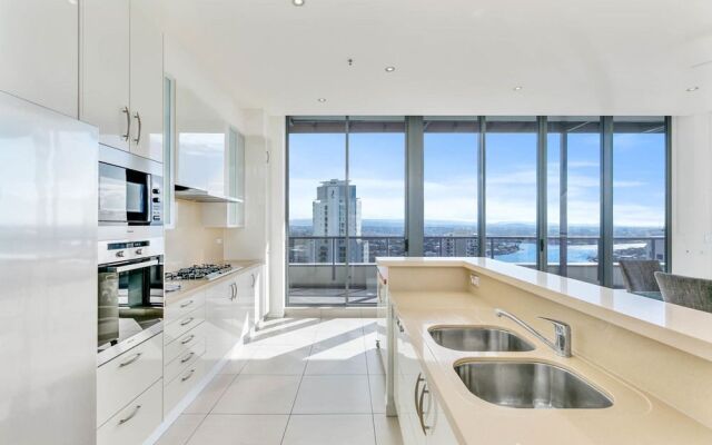 Surfers Paradise Penthouse