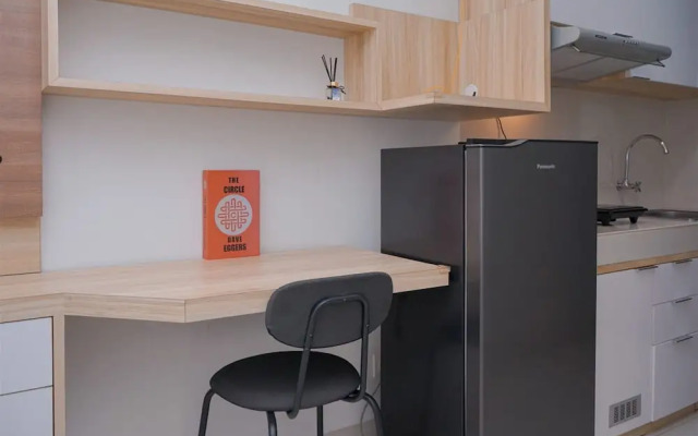 Minimalist Studio Room at Springwood Residence Tangerang Apartment