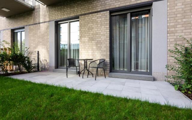 Millennium Express Green