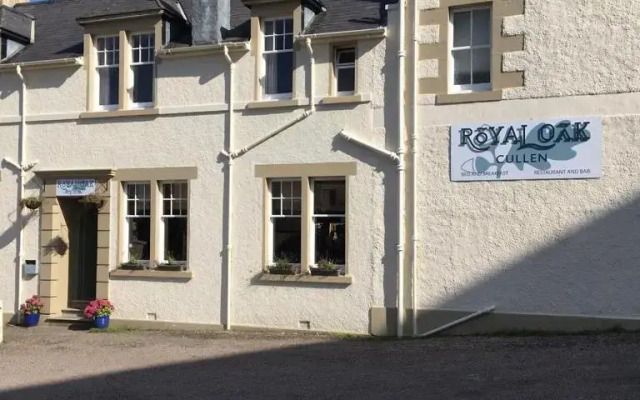 The Royal Oak Hotel