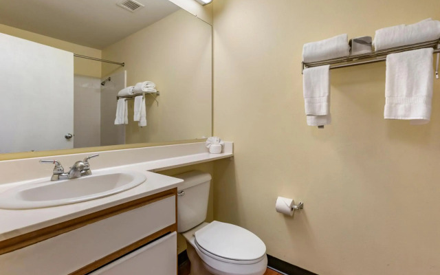 Suburban Studios Albuquerque Midtown - University