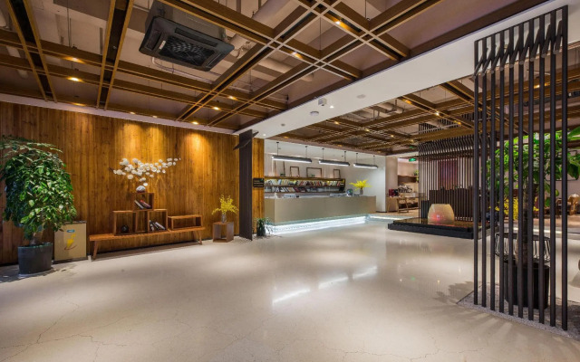 Chenfeng Zhenpin Hotel