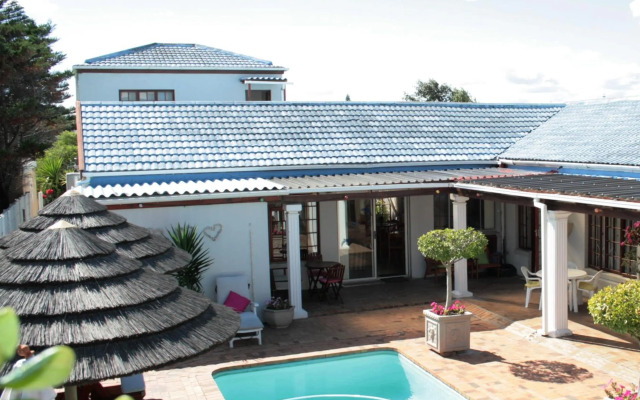 Blouberg Dolphin Inn