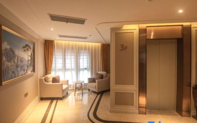 Vienna Hotel (Kaizhou Hanfeng Lake)
