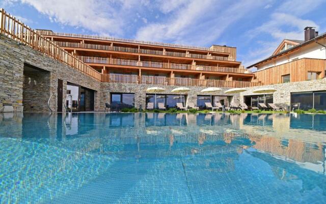 Tratterhof Mountain Sky Hotel