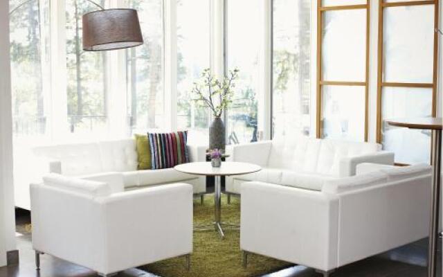 Runo Moten & Events