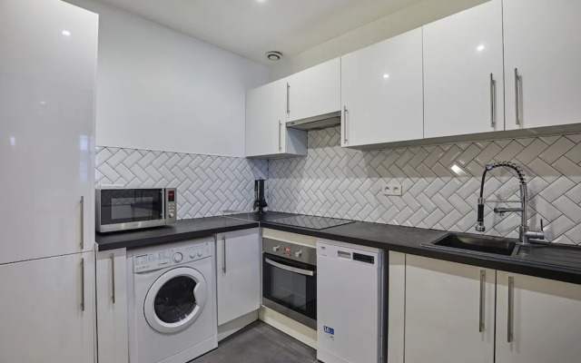 Superb 3 Bedroom Flat in the Center of Paris