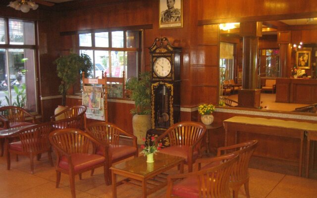 Suriwong Chumphon Hotel