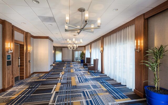 Four Points by Sheraton Los Angeles Westside