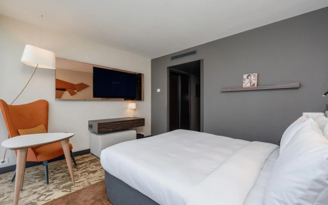 Mercure Paris Arc de Triomphe Etoile