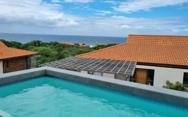 Sea Facing 4 Bedroom Holiday Home in Zimbali