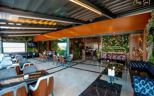 Class Suit Hotel