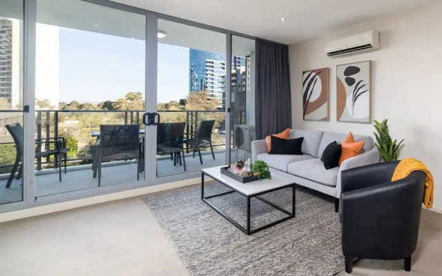 Central 1-bed With Parking, BBQ