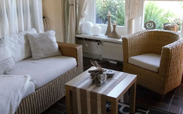 Cozy mansion in artist studio in Steffenshagen with terrace