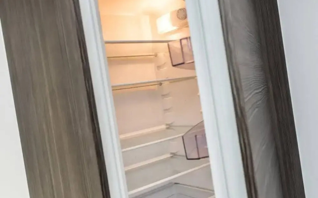 Host Apartments The Scandi Hideaway