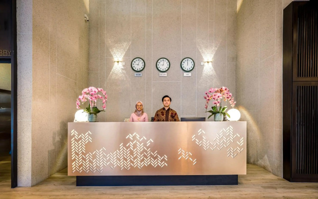Santa Grand Hotel Central Market