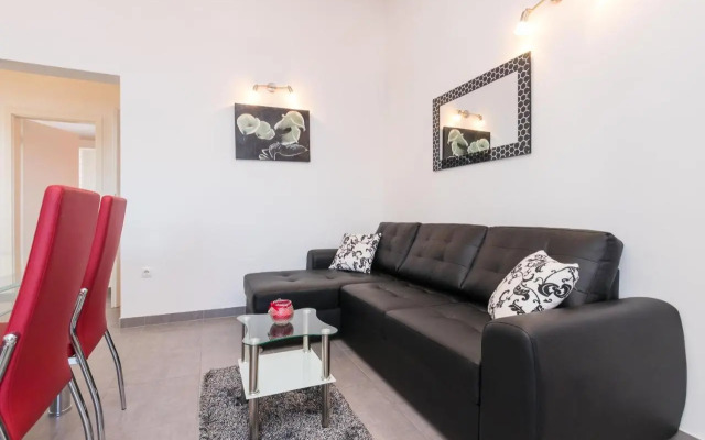 Apartment Dora