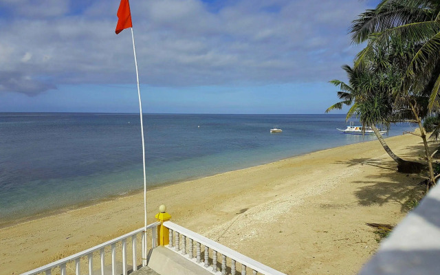 Lanas Beach Resort