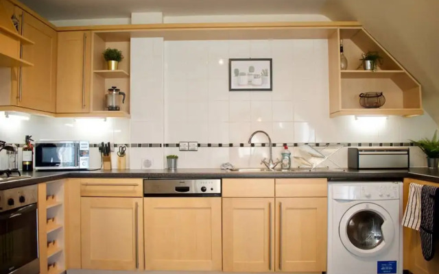 Luxury Penthouse Apartment, Edinburgh, Sleeps 4