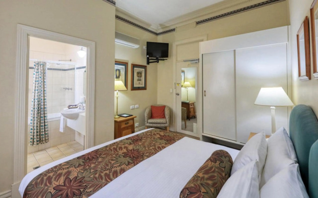 Royal Exchange Hotel