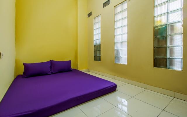 Ungu Kostel Fly Over Kircon