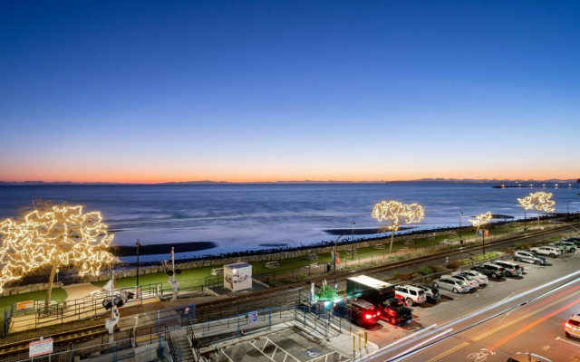 Ocean Promenade Hotel