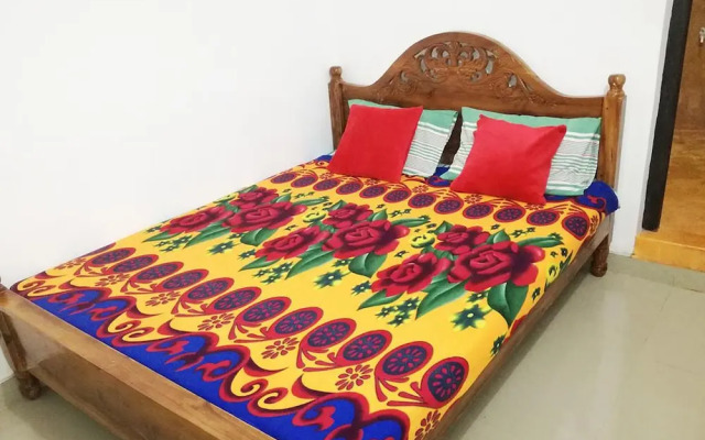 20 House Arugam