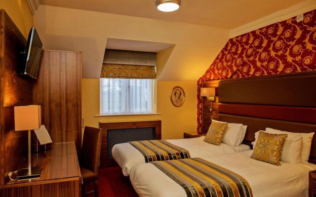 Rogerthorpe Manor Hotel
