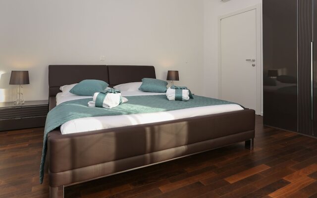 Plush Villa in Trogir With Sauna & Whirlpool