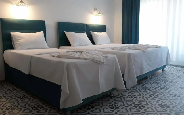 Ada Keki̇ği̇ Pansi̇yon