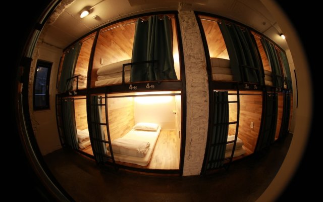 Seoul Cube Hotel - Hostel