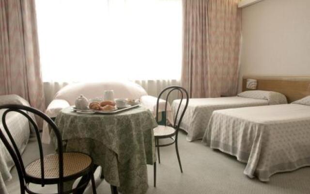 Hotel Thema
