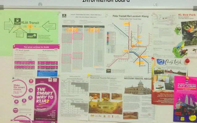 Moon Eleven Hostel Airport Transit - KLIA
