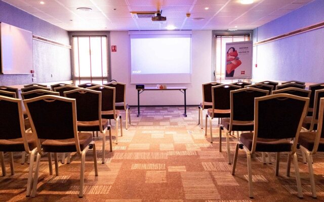 ibis Paris Gennevilliers