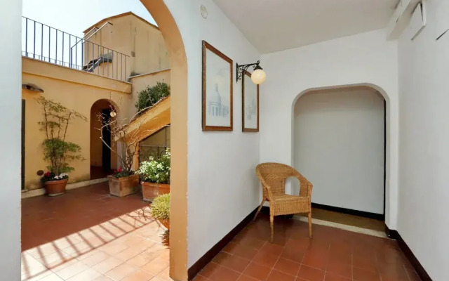 Monti Charme - My Extra Home