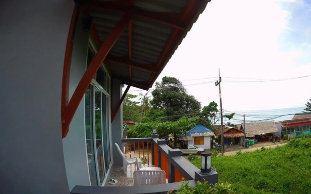 The Sea At Lanta Hotel