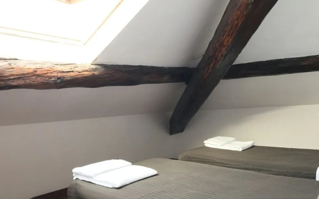 Charming Apartment The Castle